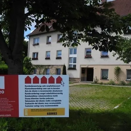 Kleine, Gemutliche Ferienwohnung Im Erholungsort Georgenthal Mit Guter Anbindung An Rad- Und Wanderwege Apartment Georgenthal (Thuringia)
