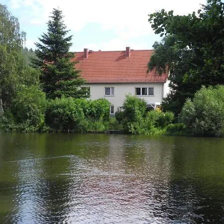 Kleine, Gemutliche Ferienwohnung Im Erholungsort Georgenthal Mit Guter Anbindung An Rad- Und Wanderwege Georgenthal (Thuringia)